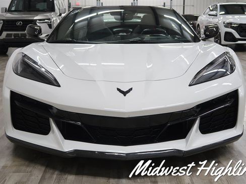 Used 2026 Chevrolet Corvette Z06 RWD image 15