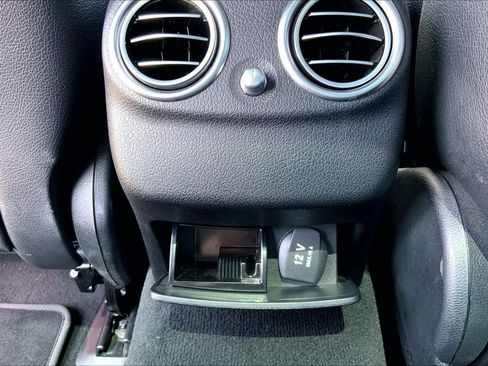 Used 2017 Mercedes-Benz E 300 image 35