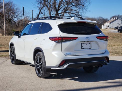 Used 2021 Toyota Highlander XSE image 5