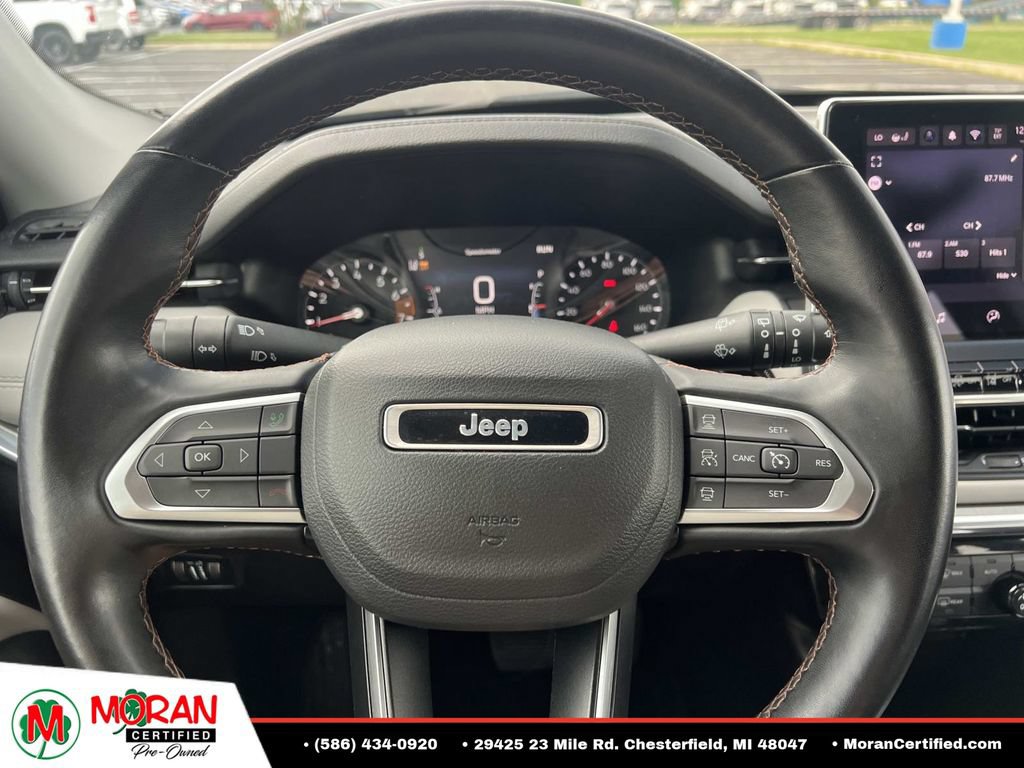 Used 2022 Jeep Compass Limited AWD/4WD image 17