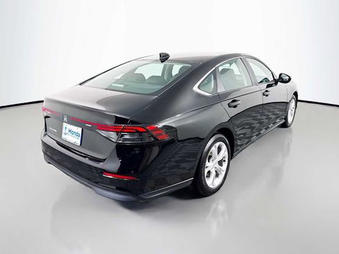 Certified 2025 Honda Accord LX image 5
