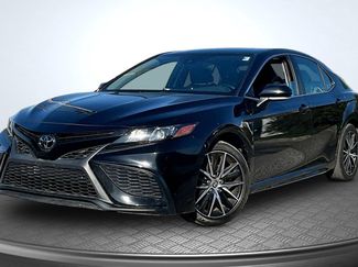 Used 2022 Toyota Camry SE FWD video 1