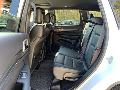 Used 2022 Jeep Grand Cherokee Limited AWD/4WD image 15