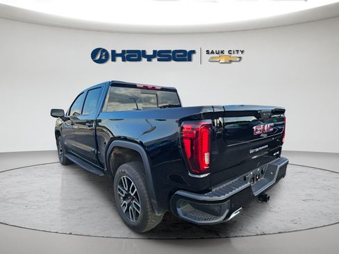 Used 2025 GMC Sierra 1500 AT4 w/ Technology Package AWD/4WD image 5
