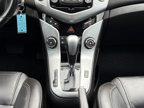 Used 2014 Chevrolet Cruze Diesel FWD image 30