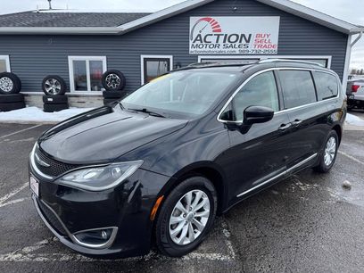 Used 2018 Chrysler Pacifica Touring-L