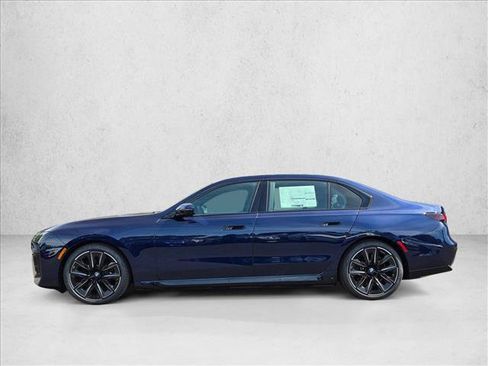 New 2026 BMW i7 xDrive60 w/ Executive Package AWD/4WD image 9