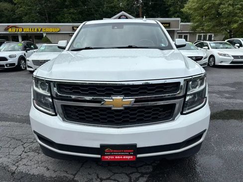 Used 2018 Chevrolet Suburban LT AWD/4WD image 3
