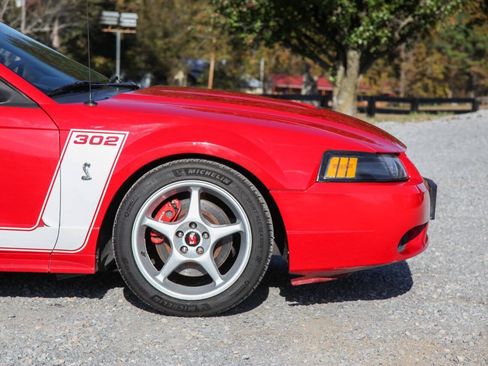 Used 1999 Ford Mustang Cobra RWD image 21