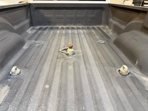 Used 2018 RAM 3500 Laramie RWD image 17