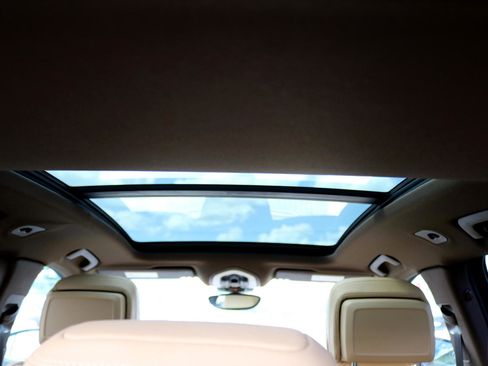 Used 2017 Porsche Macan S image 30