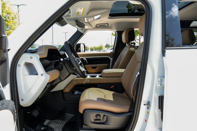 New 2026 Land Rover Defender 110 S AWD/4WD image 4