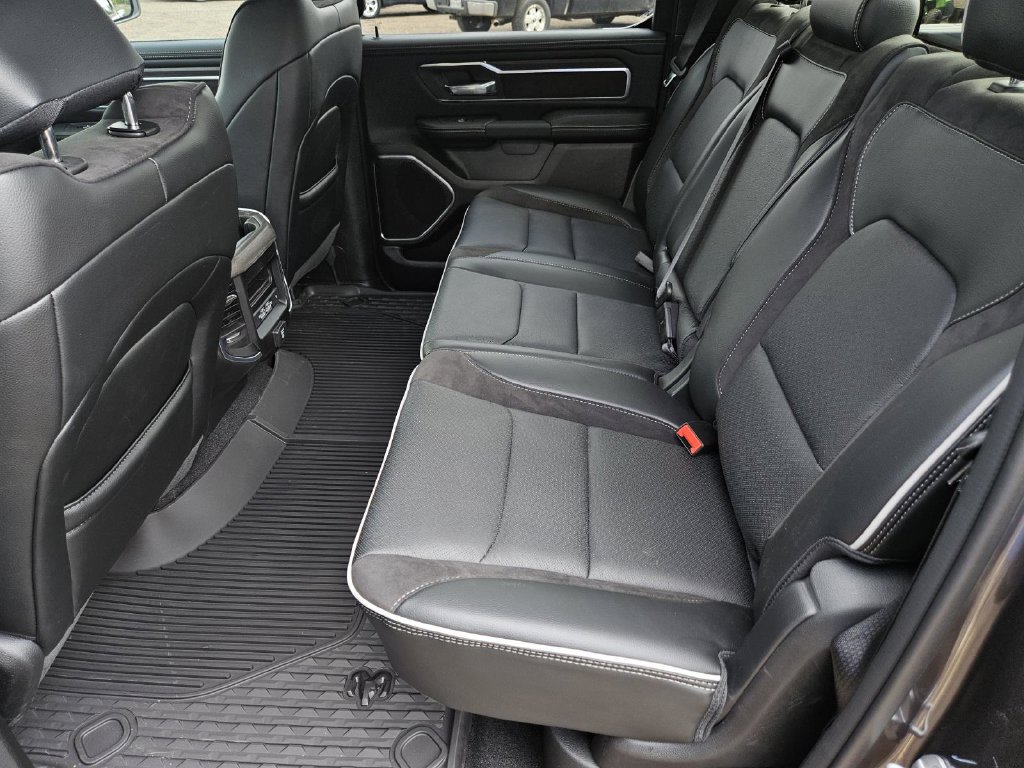 Used 2026 RAM 1500 Laramie w/ Night Edition RWD image 32