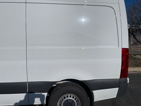Used 2023 Mercedes-Benz Sprinter 2500 image 30