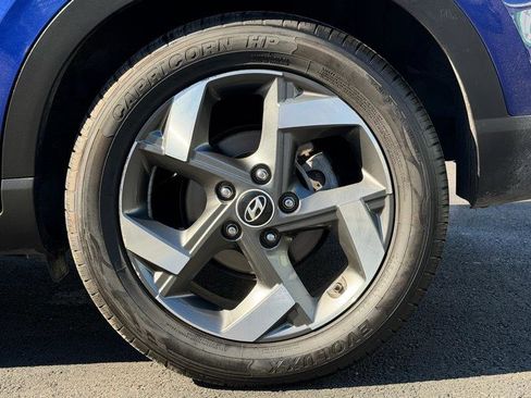 Used 2021 Hyundai Venue SEL image 8