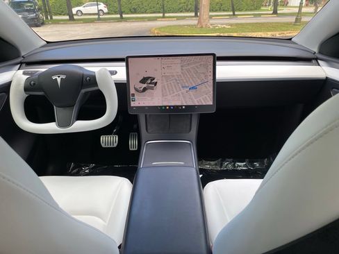 Used 2023 Tesla Model Y Performance AWD/4WD image 22