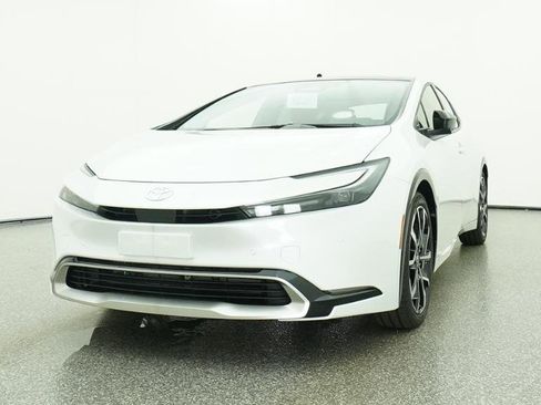 New 2026 Toyota Prius Plug-In Hybrid FWD image 17
