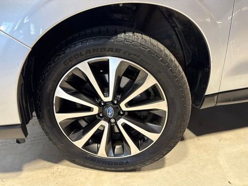 Used 2017 Subaru Forester 2.0XT Premium AWD/4WD image 2