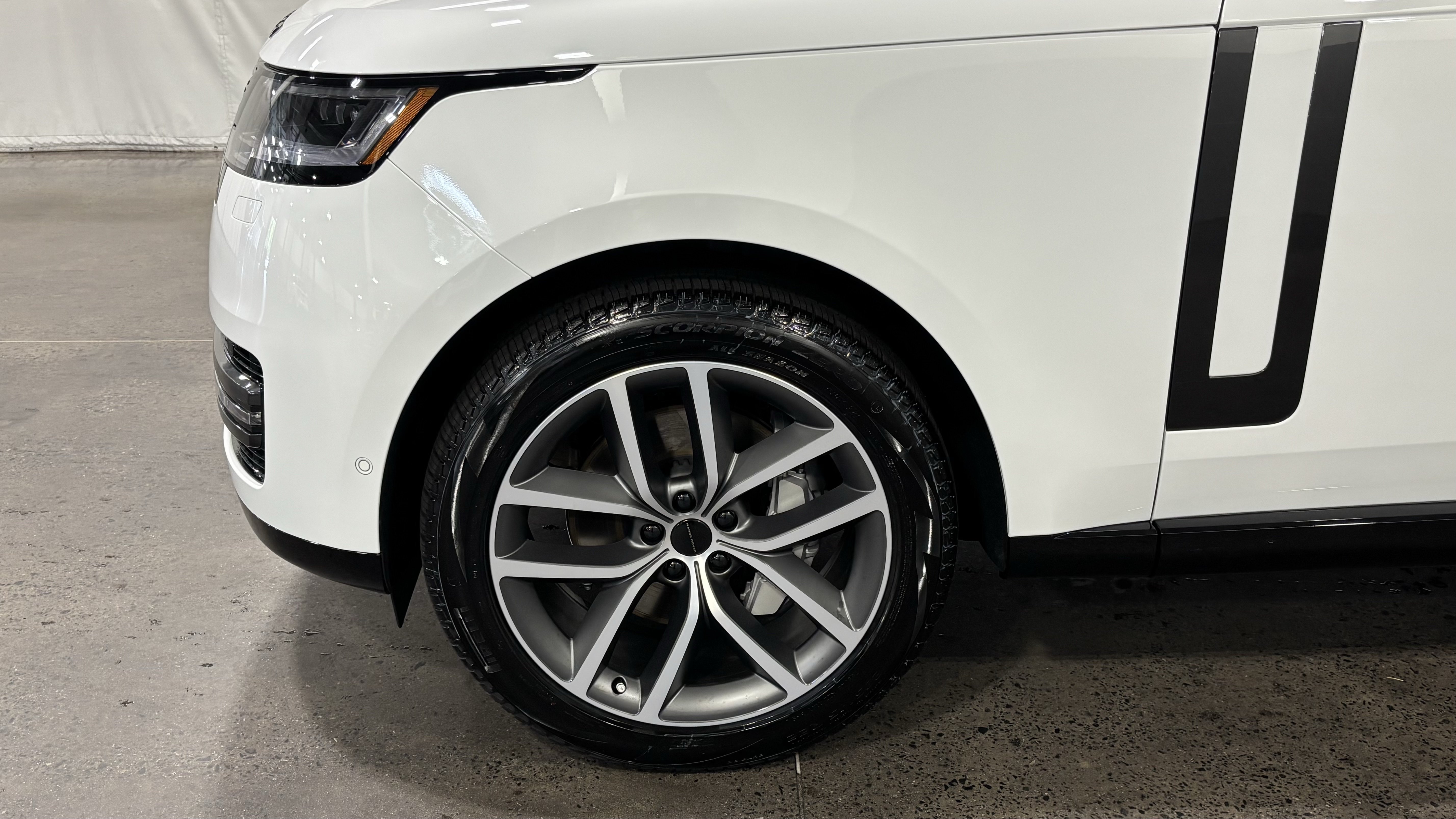 New 2026 Land Rover Range Rover SE AWD/4WD image 10
