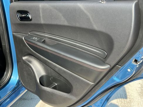 Used 2025 Dodge Durango GT AWD/4WD image 16