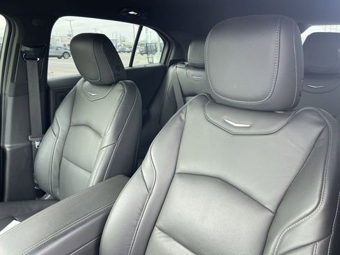 Used 2023 Cadillac XT4 Premium Luxury AWD/4WD image 17
