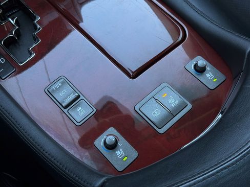 Used 2012 Lexus LS 460 AWD image 32