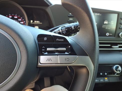 Used 2021 Hyundai Elantra SEL image 22