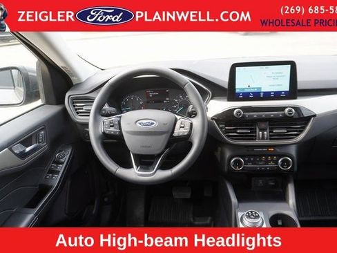 Used 2022 Ford Escape SEL image 13