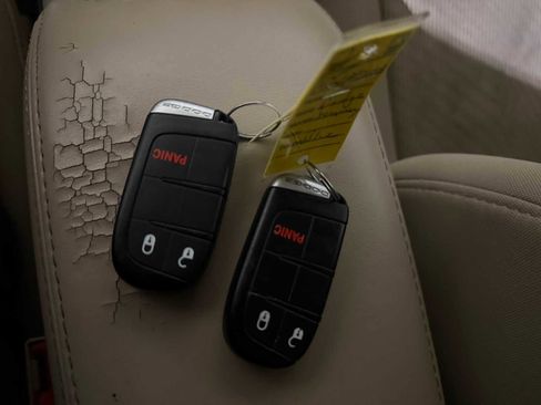 Used 2013 Dodge Journey American Value Package w/ Flexible Seating Group image 35