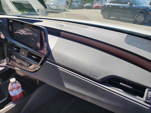 Used 2024 Lexus ES 300h Ultra Luxury w/ Accessory Package (Z2) FWD image 43