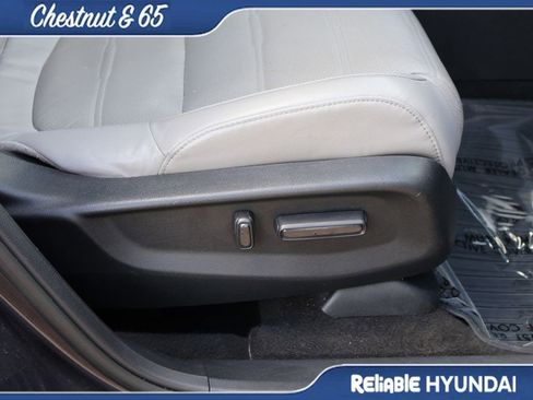 Used 2017 Honda CR-V Touring image 11