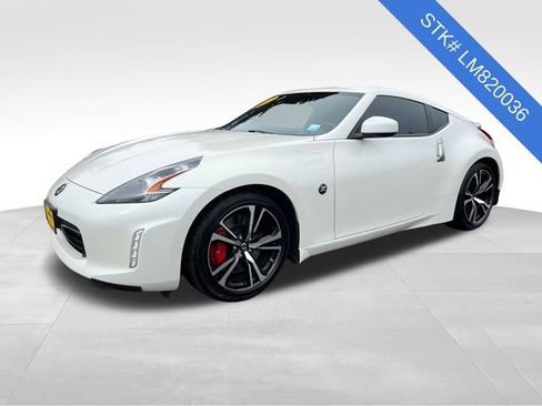 Used 2020 Nissan 370Z w/ Sport Package image 3