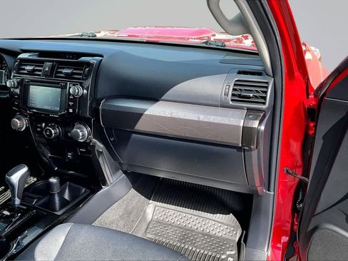 Used 2019 Toyota 4Runner TRD Off-Road Premium AWD/4WD image 24
