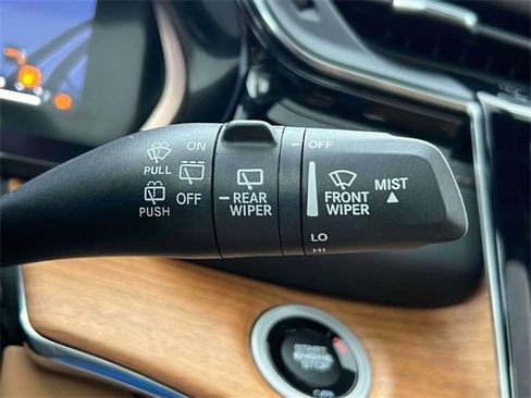 Certified 2024 Jeep Grand Cherokee L Summit image 29