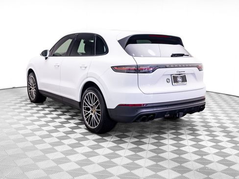 Certified 2023 Porsche Cayenne Platinum Edition AWD/4WD image 3