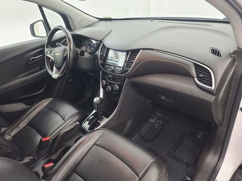 Used 2017 Chevrolet Trax Premier w/ Driver Confidence II Package image 13