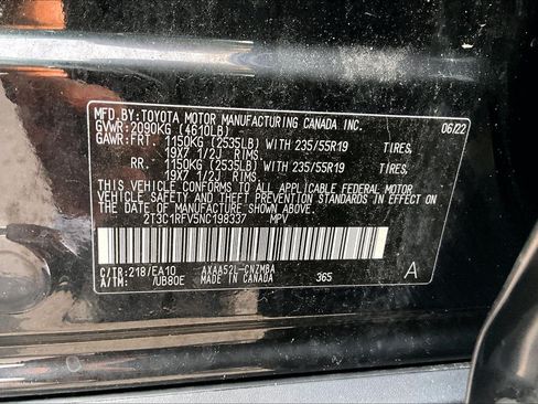 Used 2022 Toyota RAV4 XLE Premium FWD image 30