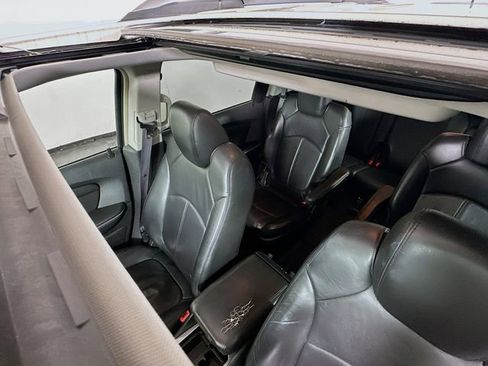 Used 2009 GMC Acadia SLT w/ Technology Package image 23