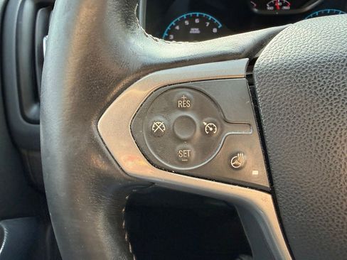 Used 2022 Chevrolet Colorado Z71 AWD/4WD image 13