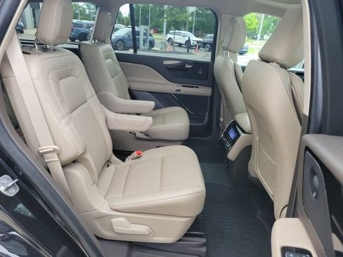 Certified 2024 Lincoln Aviator Reserve w/ Elements Package Plus AWD/4WD image 26