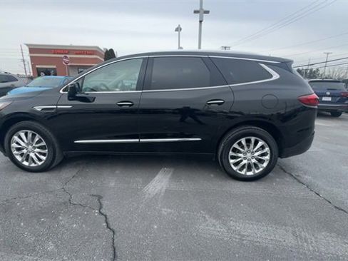 Used 2020 Buick Enclave Essence w/ Sound and Sites Package image 5
