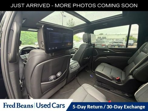 Used 2023 Cadillac Escalade ESV Premium Luxury w/ LPO, Floor Liner Package AWD/4WD image 13