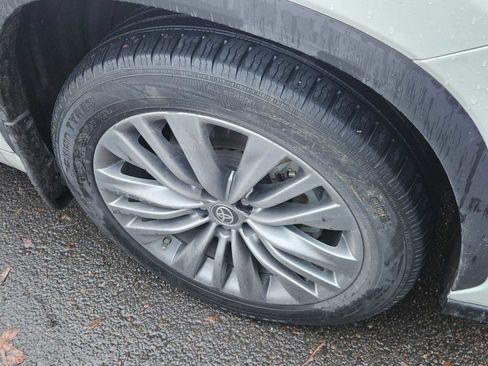 Used 2021 Toyota Highlander Platinum image 7