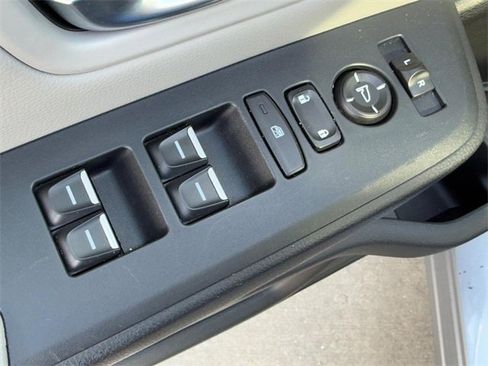 Used 2023 Honda Pilot Touring image 15