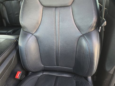 Used 2023 Jeep Wagoneer L Series II image 20