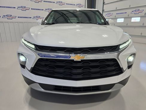Used 2024 Chevrolet Blazer LT w/ Driver Confidence Package image 11