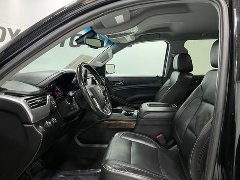 Used 2018 Chevrolet Tahoe LT w/ Luxury Package image 12