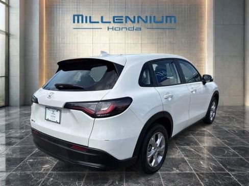 Certified 2024 Honda HR-V LX image 16