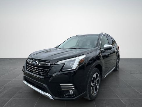 Used 2024 Subaru Forester Touring w/ Pop Package 2 image 2
