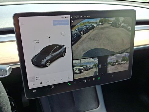 Used 2022 Tesla Model Y Long Range AWD/4WD image 18
